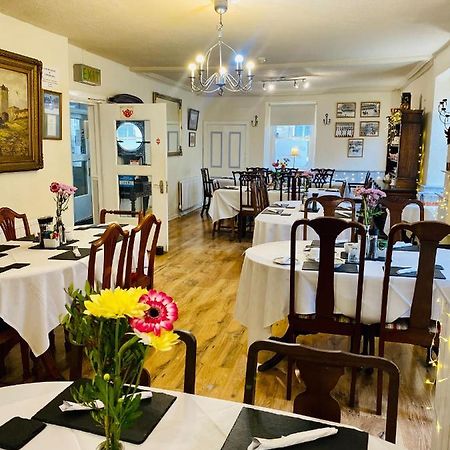 Newcastle Arms Hotel Колдстрим Экстерьер фото